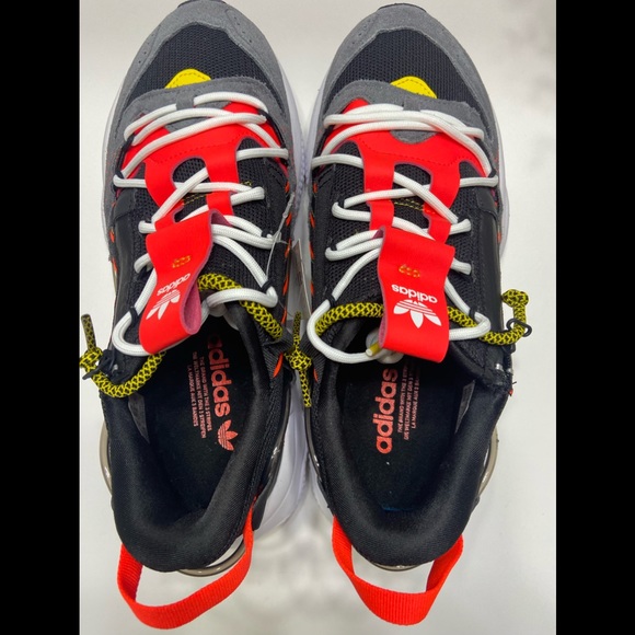 NEW Adidas Original Ozweego ZIP Men’s Shoes Black/Red/White H67266 Size 8.5. - Picture 3 of 9